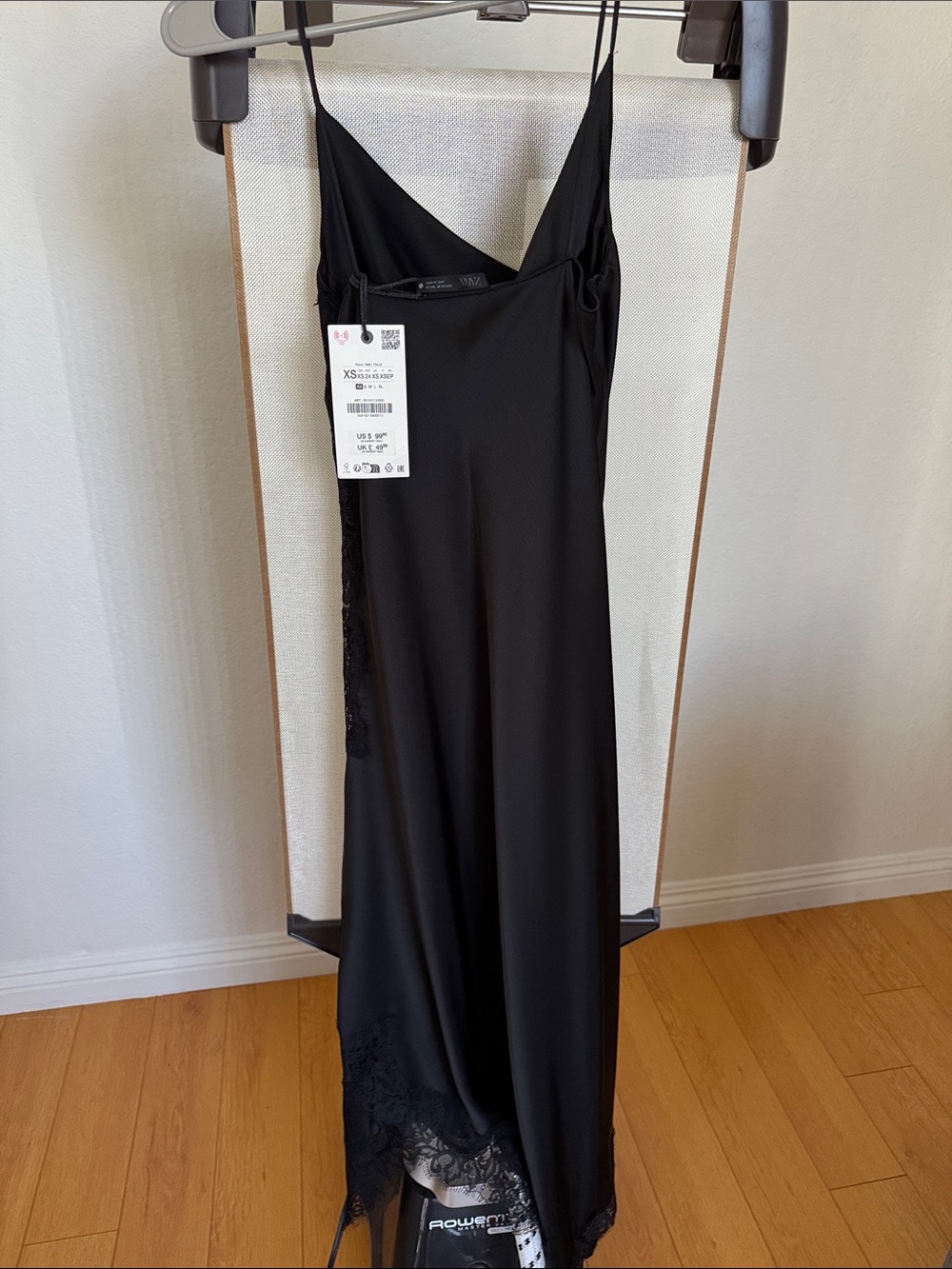 Zara Black Slip Dress with Lace Trim - Picture 4 of 5